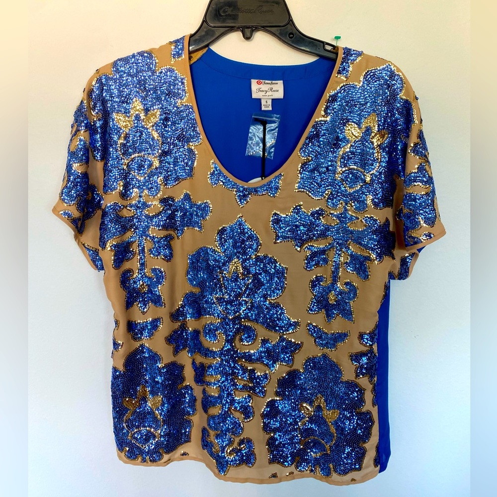 Floral embroidered sequinsed silky top! Size S Caramel and Marine blue.